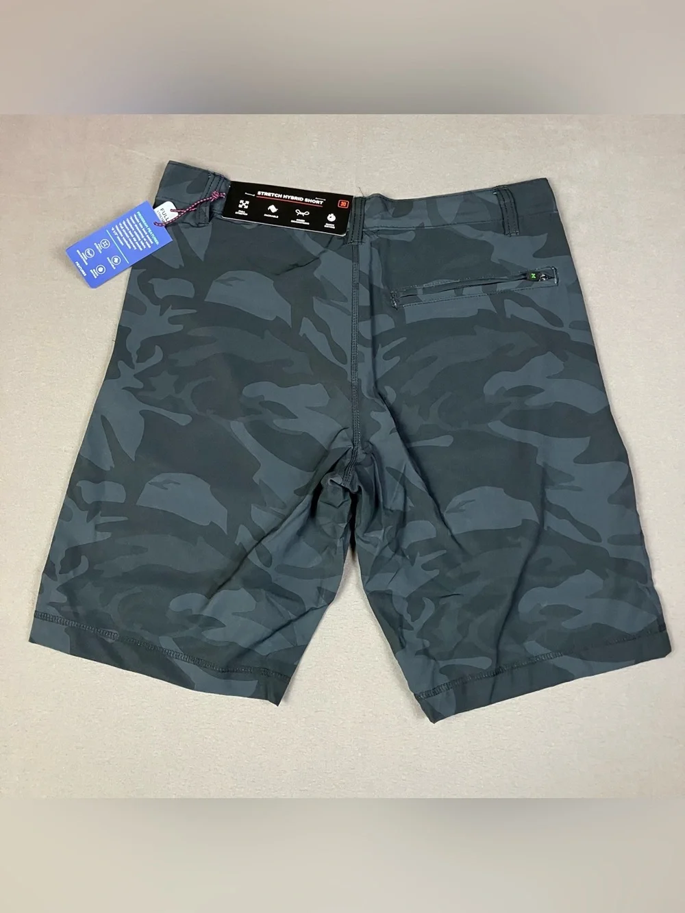 Hawke & Co. Men’s Size 30 Stretch Hybrid Performance Shorts Black Camo NWT!